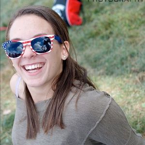 Meet your Posher, April r